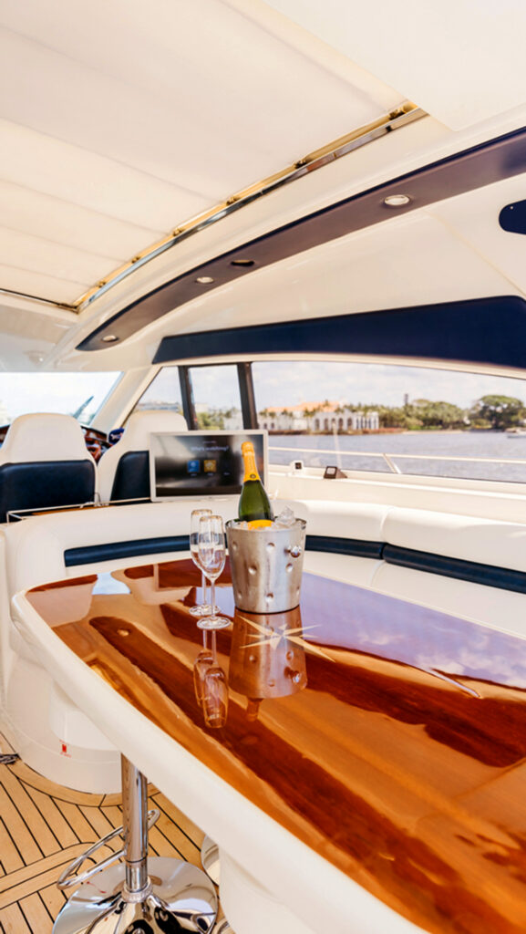 Devonia Yacht 15