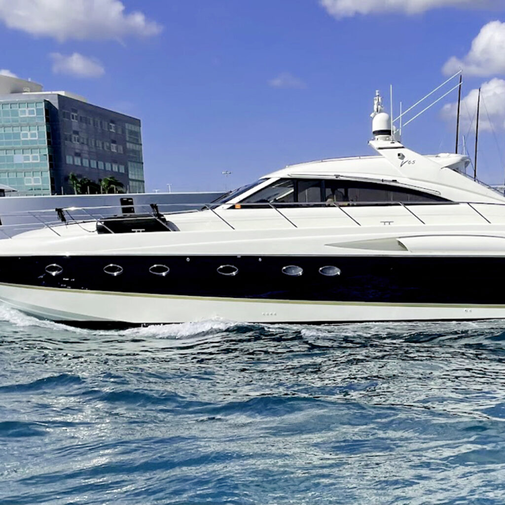 Devonia Yacht - Charter 10